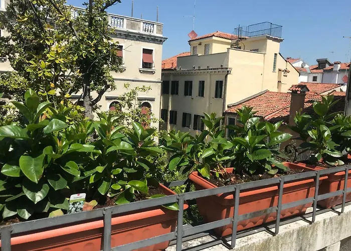 San Samuele Lägenhet